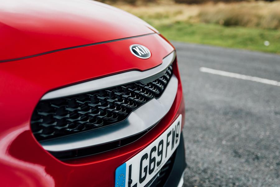 Детали экстерьера Kia XCeed 1.6 CRDi 2019 года  (UK) (фото 39 из 107)